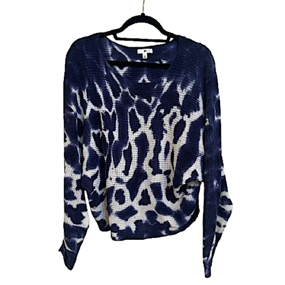 NWOT! BP Blue & White Tie Die Knit Sweater Cozy in Women’s Large - Picture 2 of 6